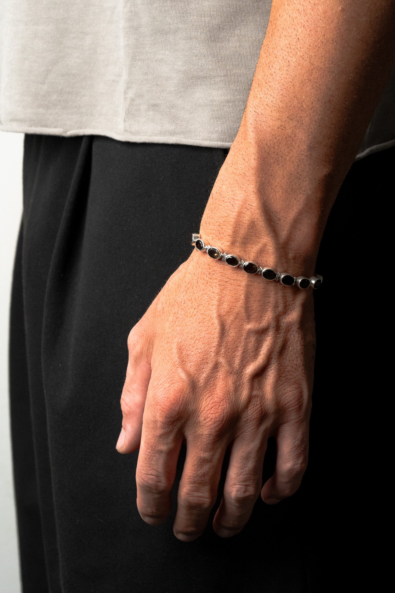 Noir stone bracelet